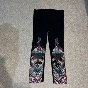 Aeropostale black cropped leggings with pink and turquoise tribal print